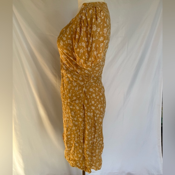 Billabong Hot Tropics Mini Wrap Dress Floral Mustard Yellow/White Small - Picture 5 of 8